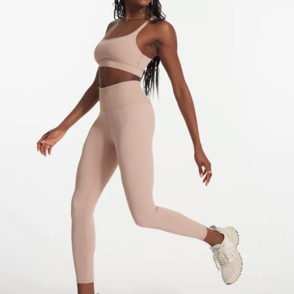 Vuori Women's Rib Studio Legging in Coconut, Medium